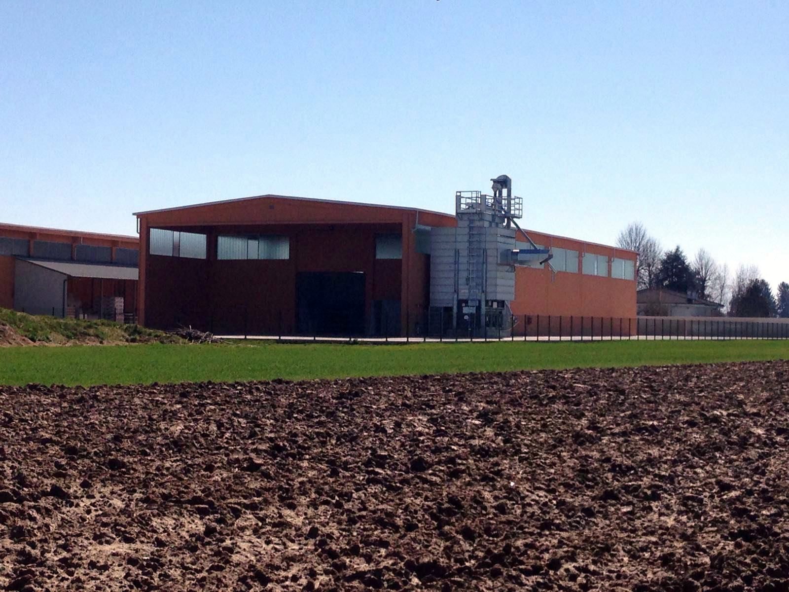 Capannone agricolo prefabbricato – L’Agraria