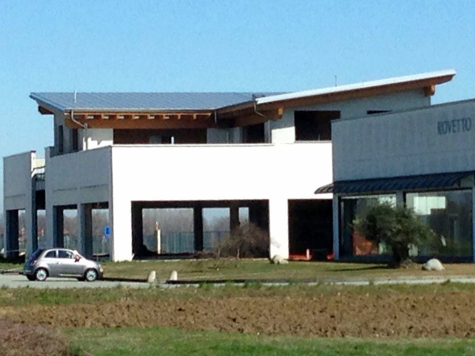 Opere edili per capannone commerciale – Rovetto